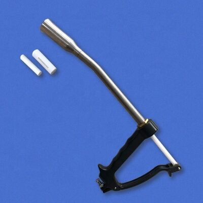 बायोकेरेमिक आरएफआईडी मवेशी कान टैग 15 बिट कोडिंग लेजर एटिंग 134.2kHz वाटरप्रूफ पशु पहचान बोलस टैग